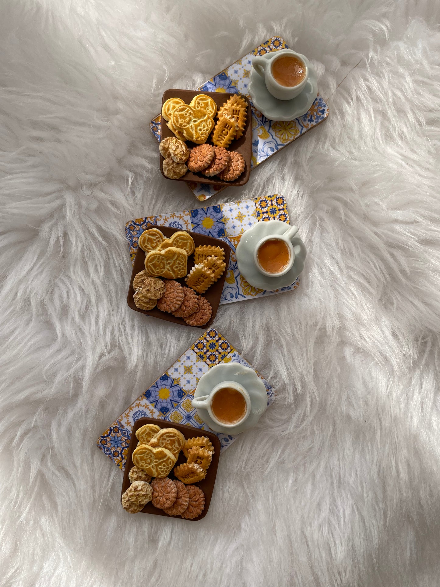 Aimant alimentaire miniature indien Chai Biscuit