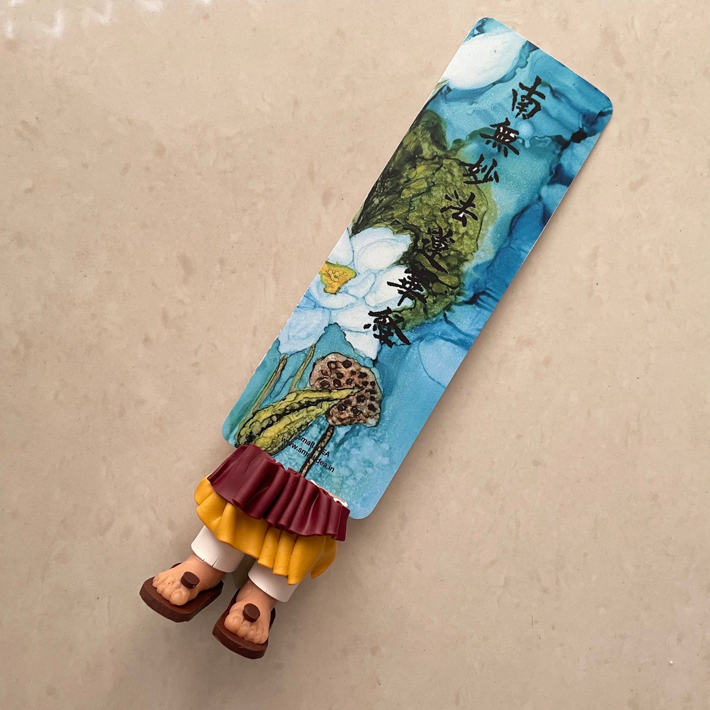 Nichiren Daishonin's Nam Myoho Renge Kyo हैंडमेड मिनिएचर लेगी बुकमार्क