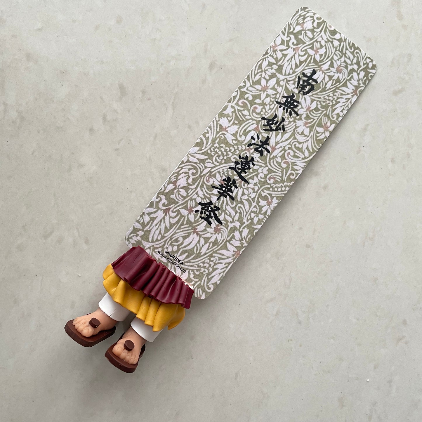 Nichiren Daishonin's Nam Myoho Renge Kyo हैंडमेड मिनिएचर लेगी बुकमार्क