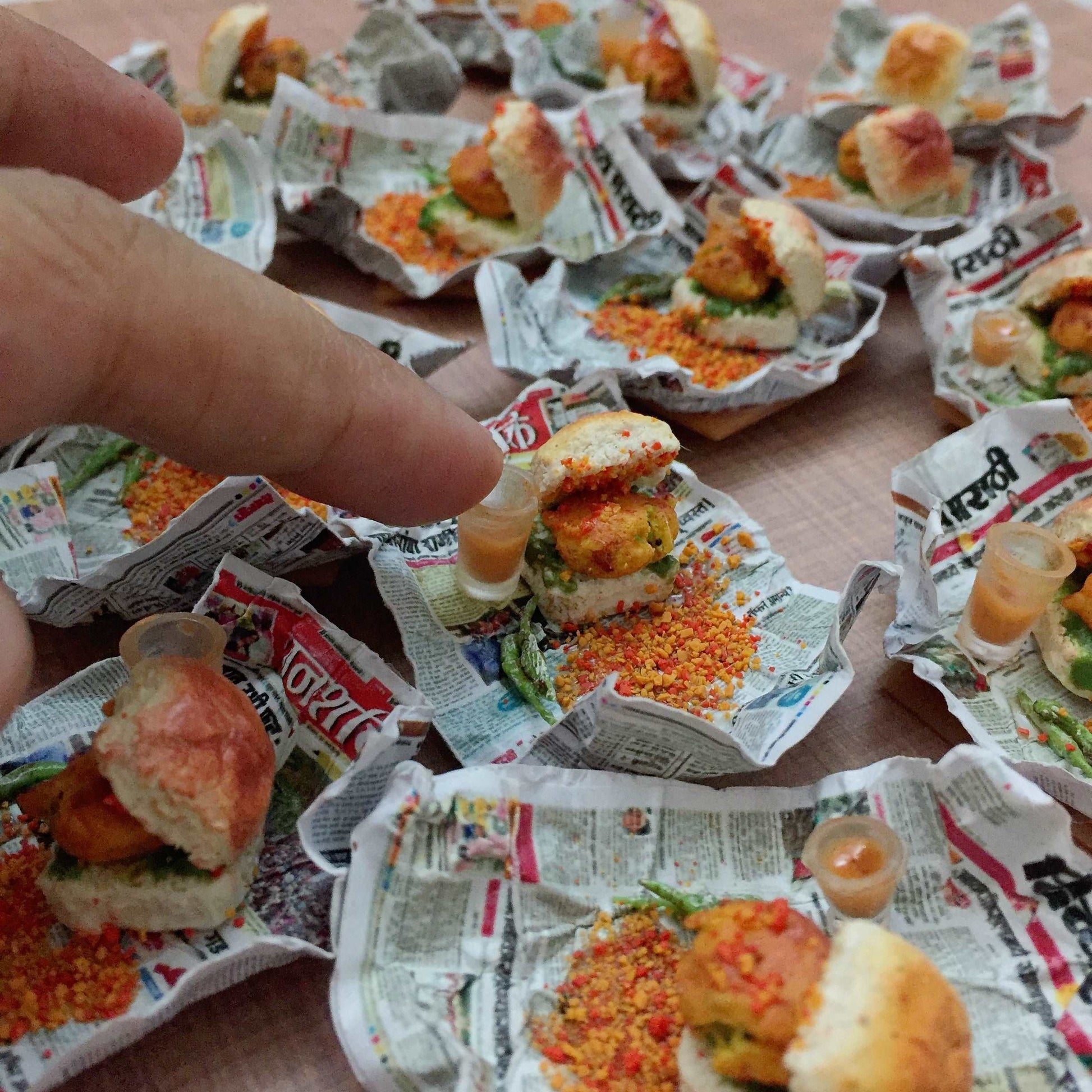 Mumbai Vadapav Cutting Chai Indian Miniature Food Magnet