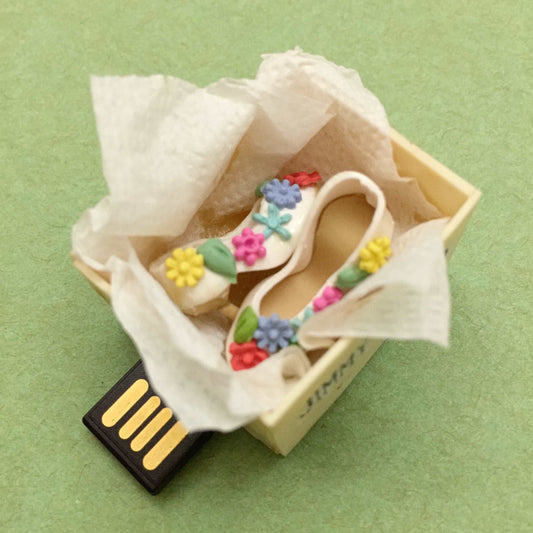 Jimmy Choo White Miniature Shoes Novelty Pen Drive