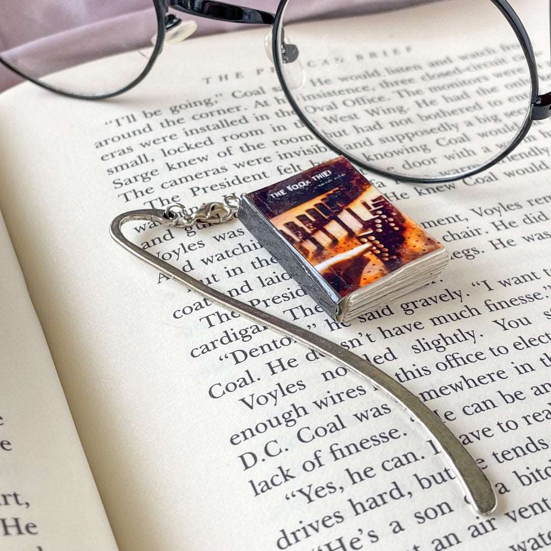 Bestseller Fiction Novel Miniature Book Hook Bookmark