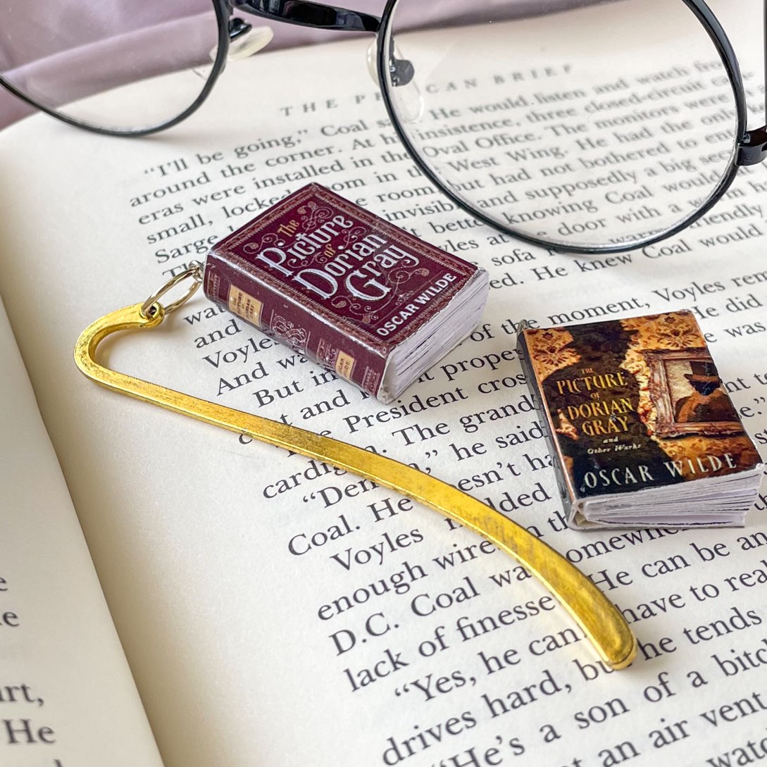 The Picture Of Dorian Gray Miniature Book Hook Bookmark