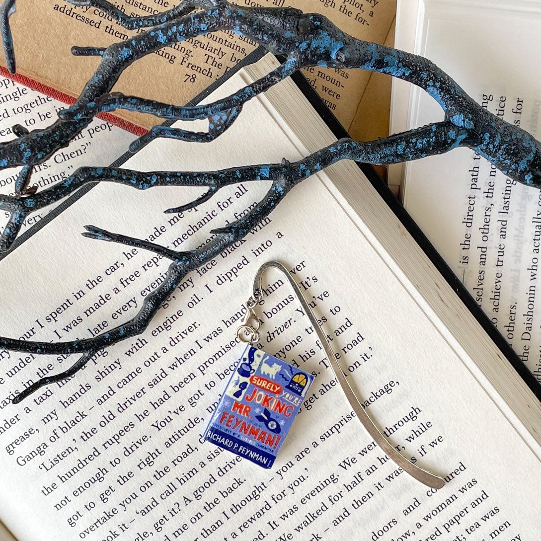 Popular Novels Miniature Book Hook Bookmark