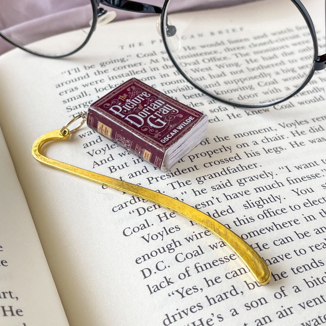 The Picture Of Dorian Gray Miniature Book Hook Bookmark