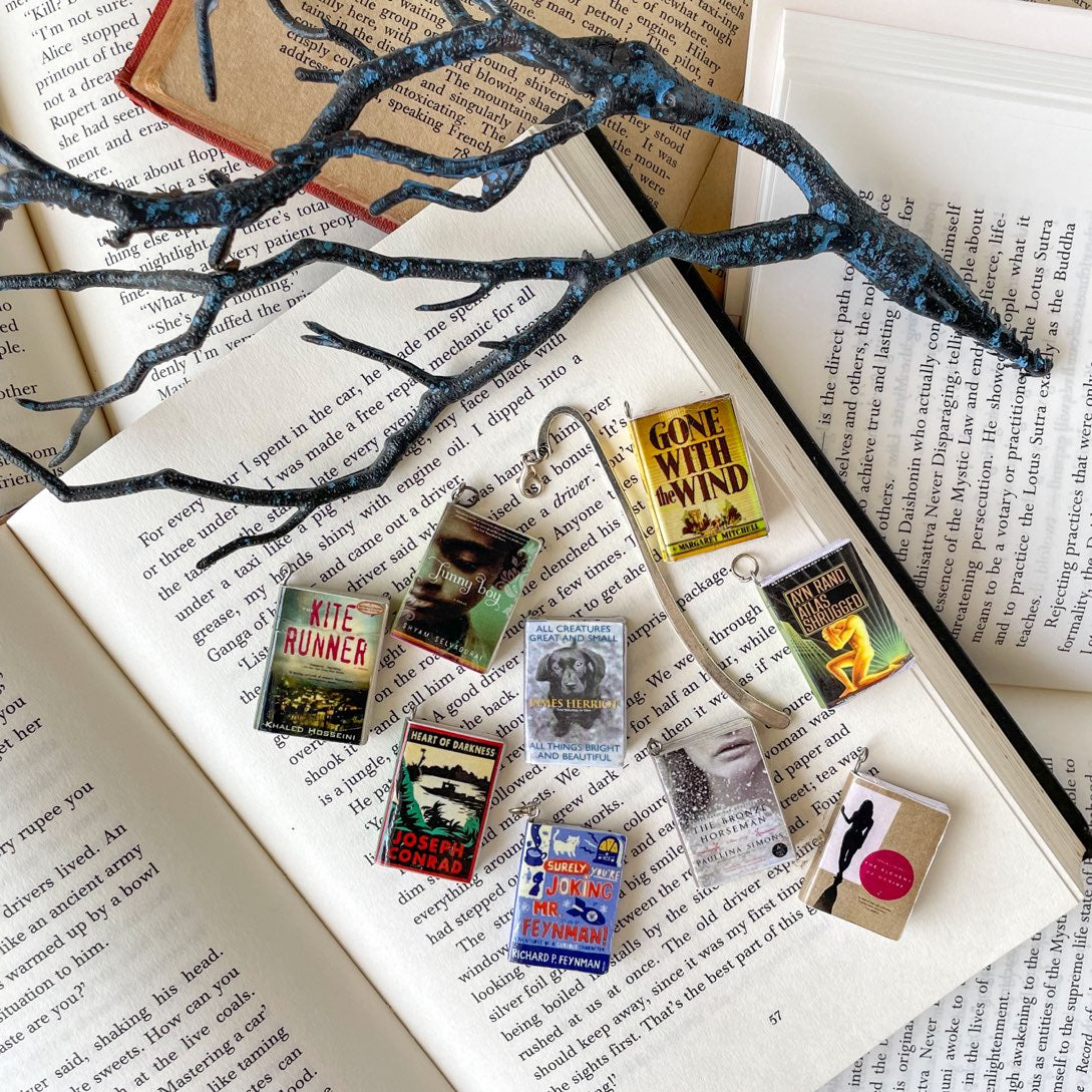 Popular Novels Miniature Book Hook Bookmark 
